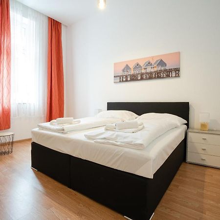 Apartment In The Central Area. 5 Minute'S Walk To The Danube. Відень Екстер'єр фото