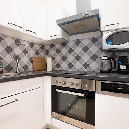 Apartment In The Central Area. 5 Minute'S Walk To The Danube. Відень Екстер'єр фото