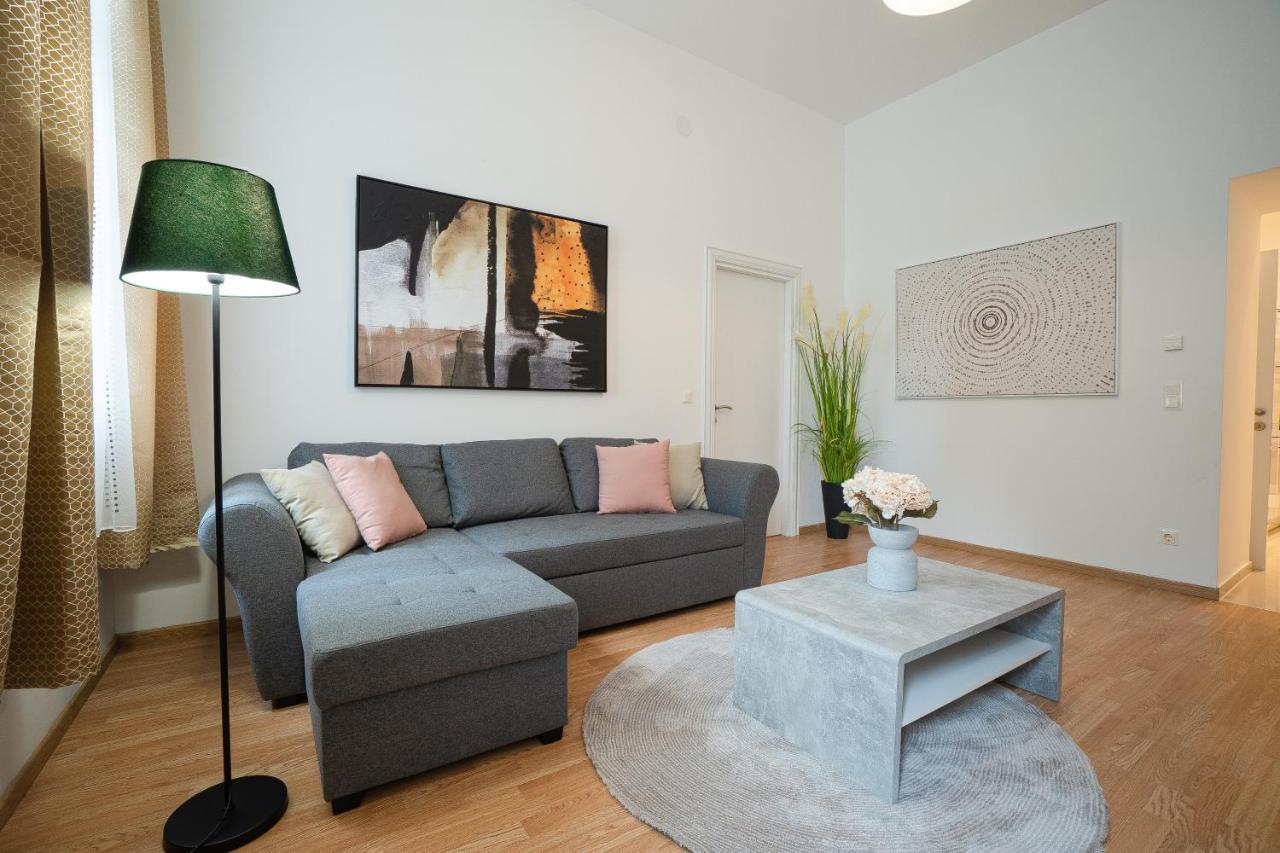 Apartment In The Central Area. 5 Minute'S Walk To The Danube. Відень Екстер'єр фото